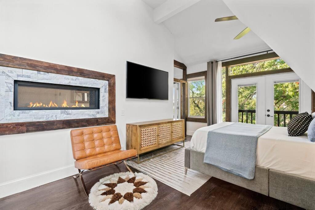 Luxury Escape In Dc, With A Private Deck! Parking Included Washington